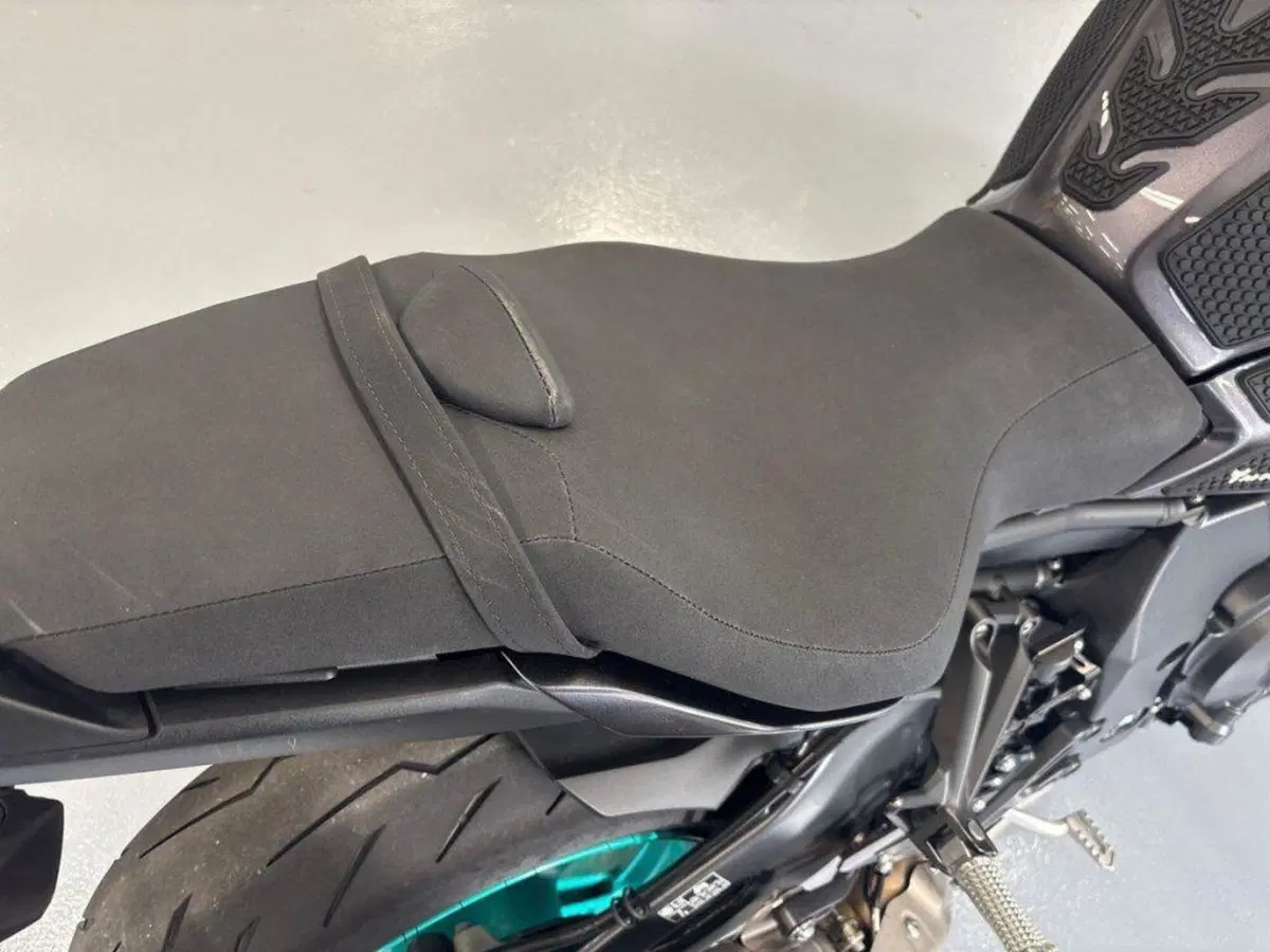 Yamaha MT-10 (2022 - 26) (5)