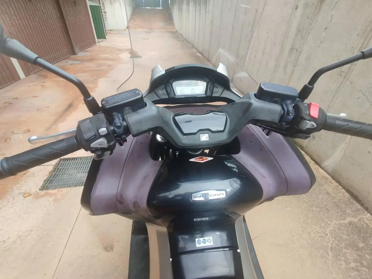 Honda Integra 700 (2011 - 13) (3)