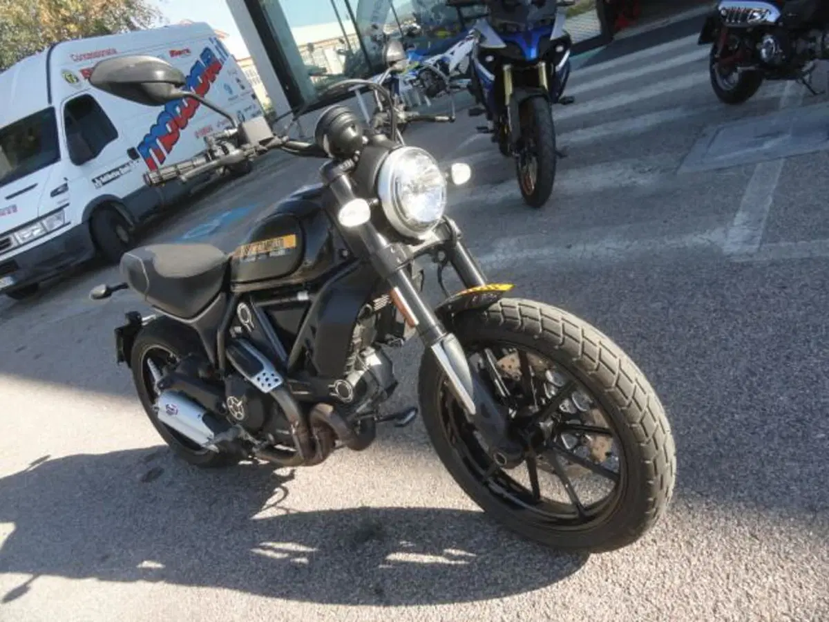 Ducati Scrambler 800 Full Throttle (2017 - 21) (2)