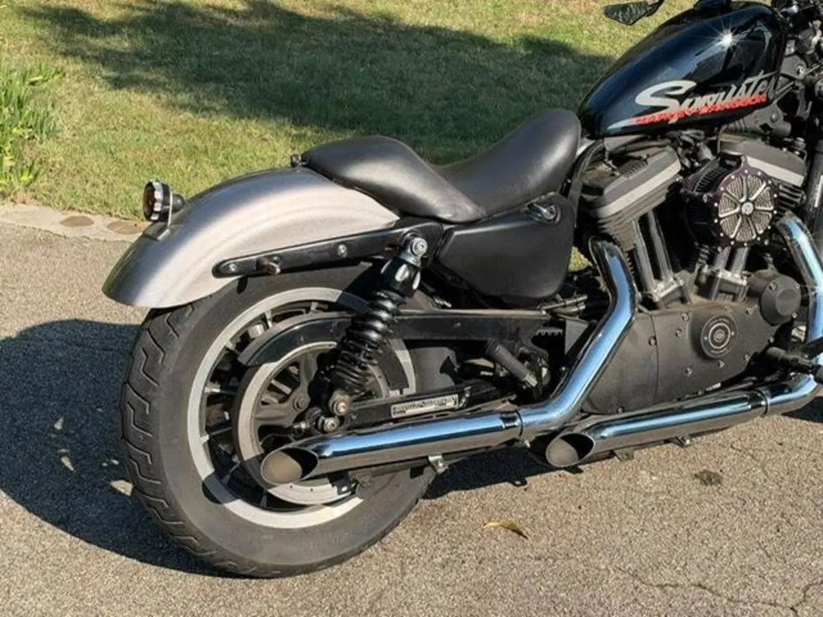 Harley-Davidson 883 R (2006 - 07) - XL 883R (12)