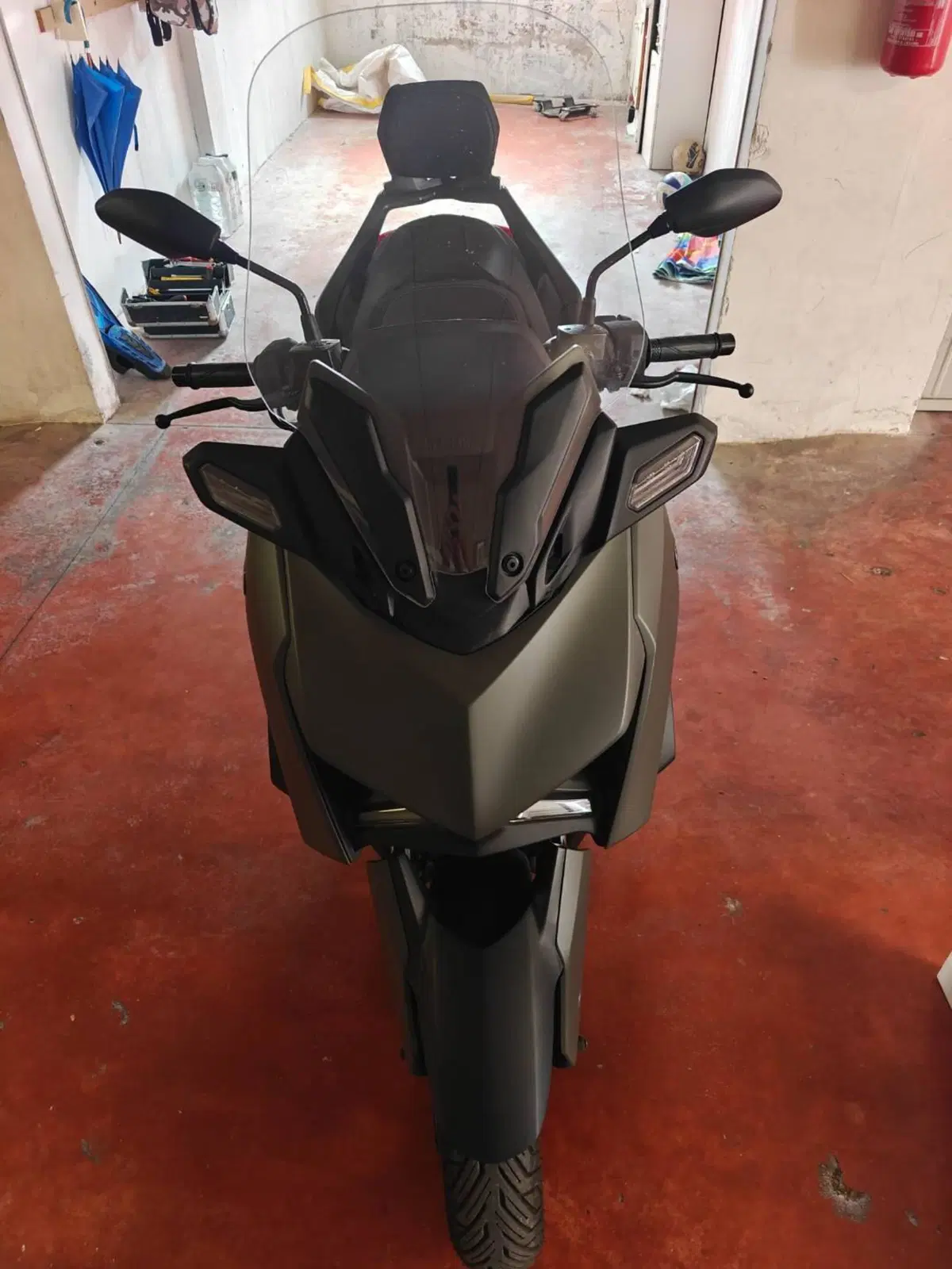 Yamaha X-Max 300 (2025 - 26) (2)
