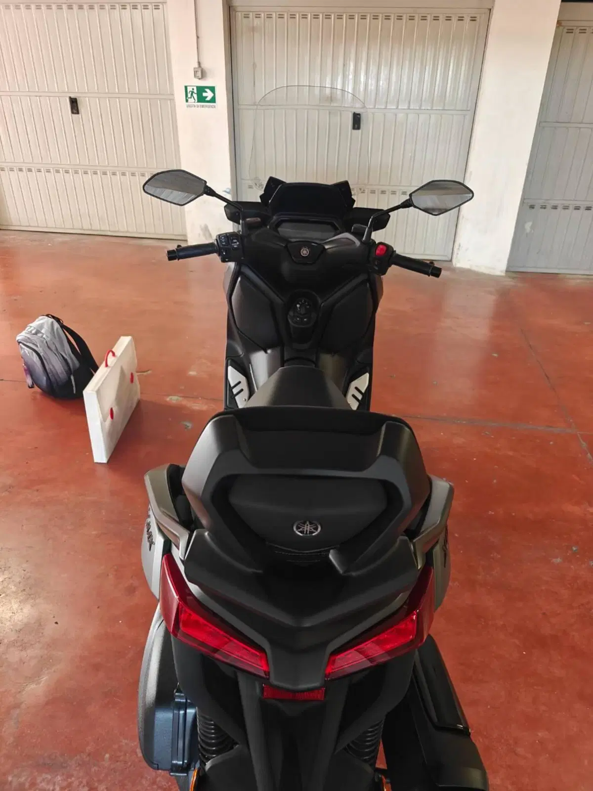 Yamaha X-Max 300 (2025 - 26) (6)