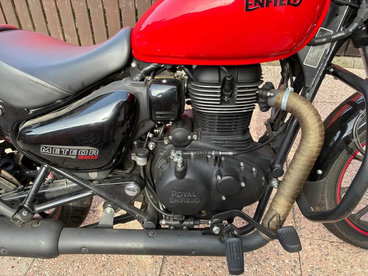 Royal Enfield Meteor 350 (2021 - 26) (4)