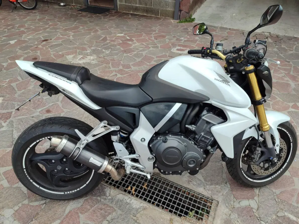 Honda CB 1000 R (2011 - 14) (2)