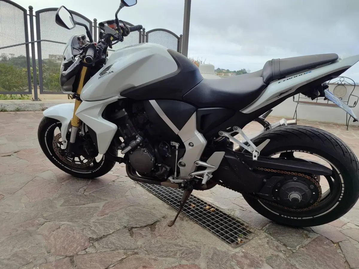 Honda CB 1000 R (2011 - 14) (4)