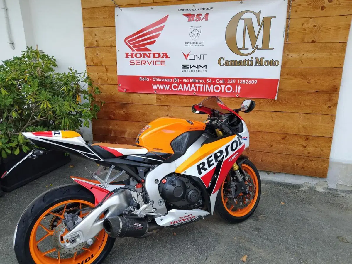 Honda CBR 1000 RR Fireblade (2012 - 16) (8)