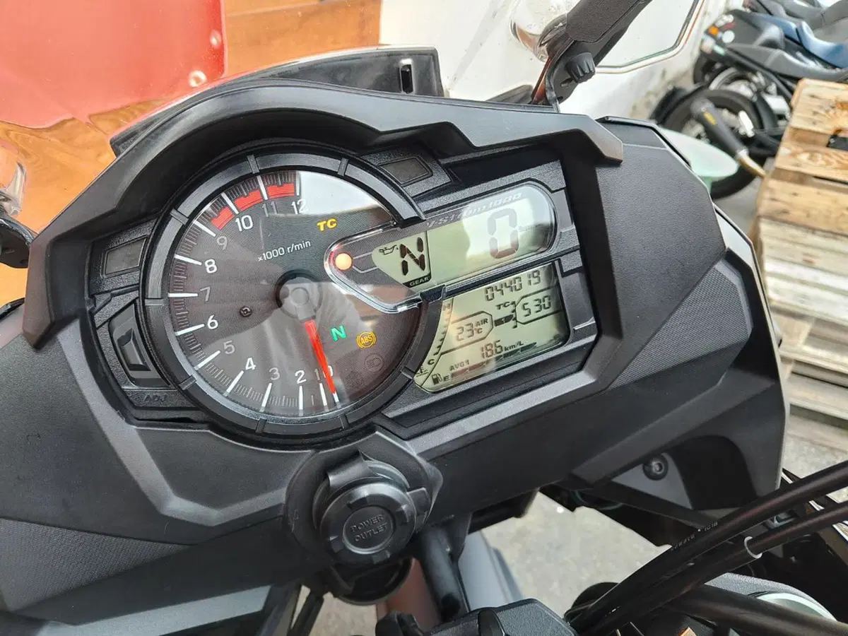 Suzuki V-Strom 1000 (2017 - 20) (9)