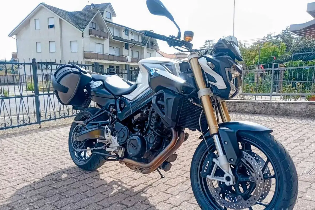 Bmw F 800 R (2015 - 16) (3)