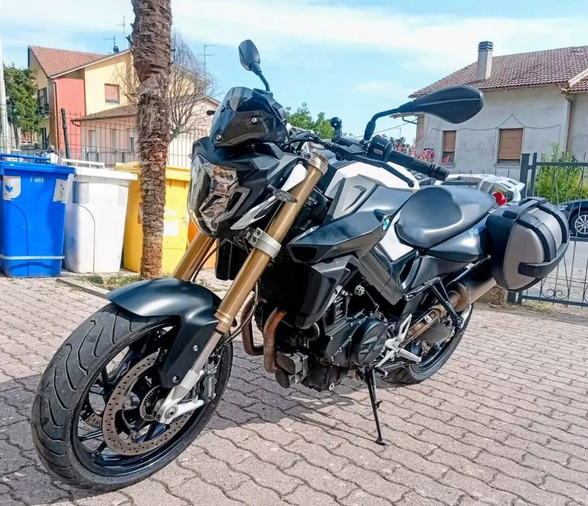 Bmw F 800 R (2015 - 16) (5)