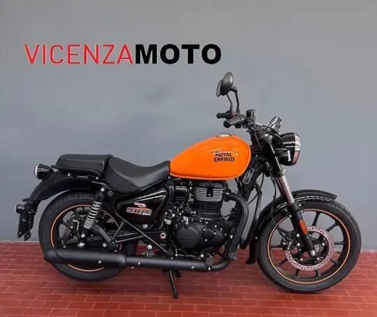Royal Enfield Meteor 350 Aurora (2024 - 26)