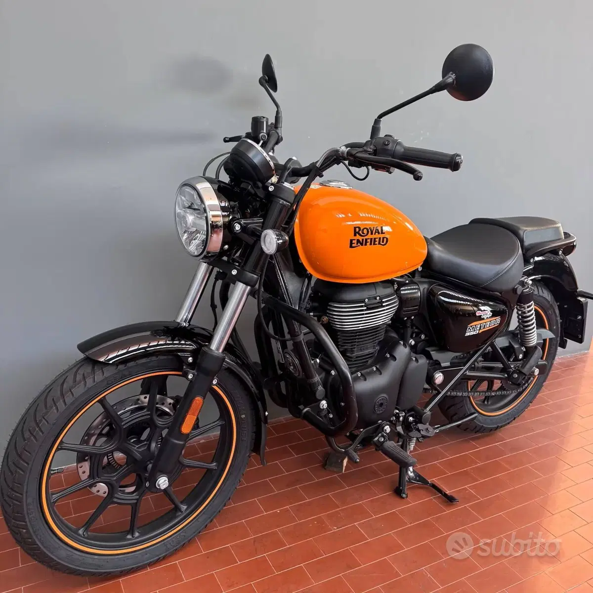 Royal Enfield Meteor 350 Aurora (2024 - 26) (3)