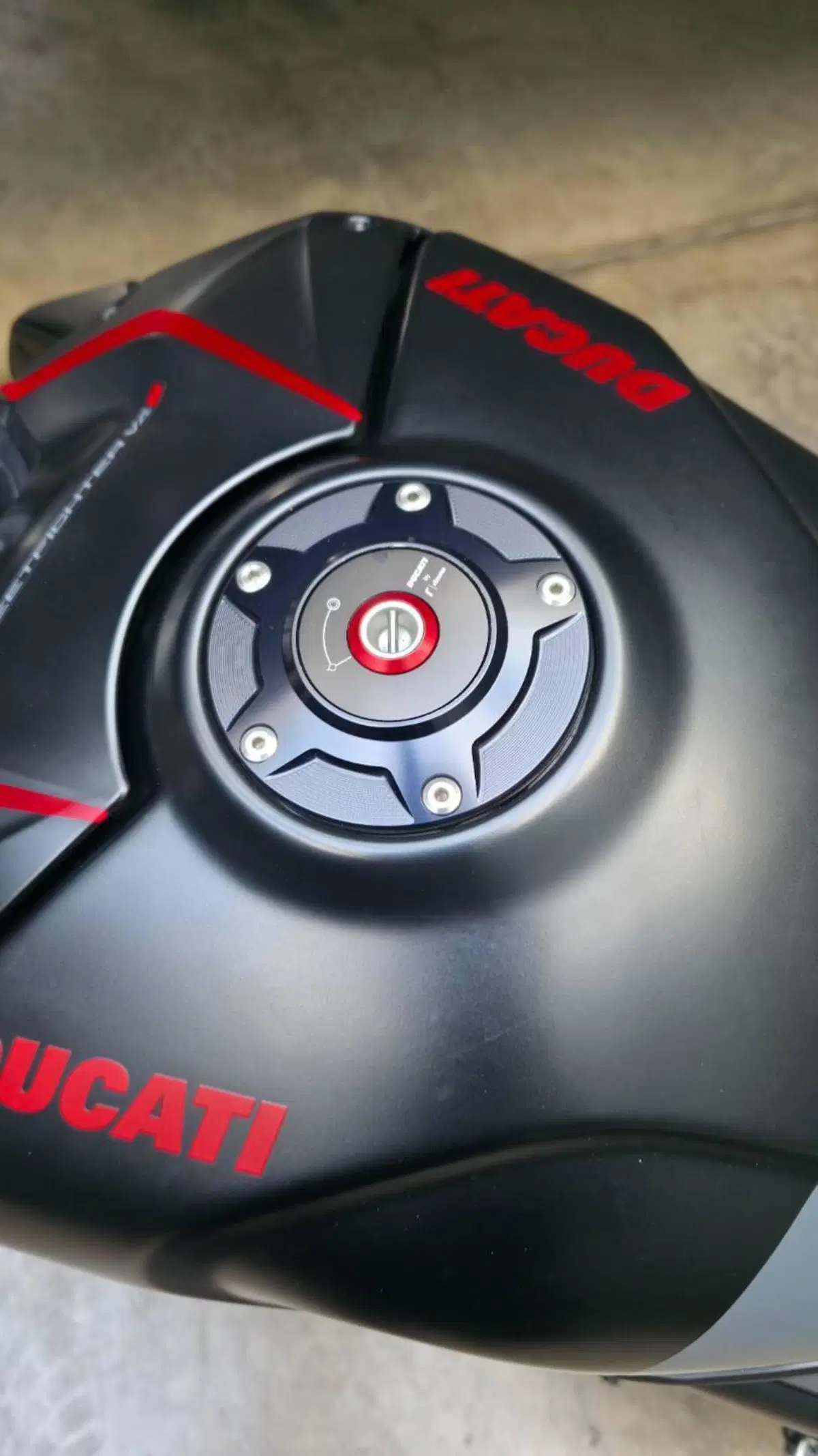 Ducati Streetfighter V4 S (2023 - 24) (5)