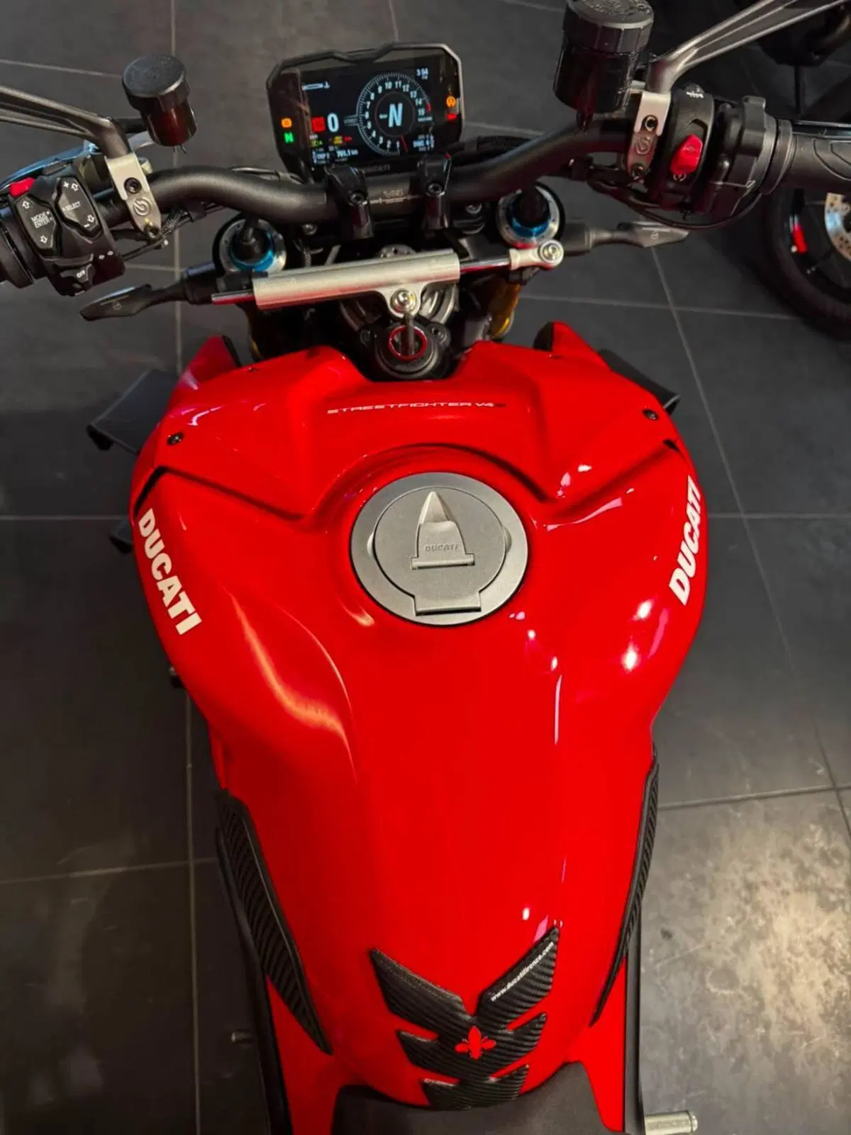 Ducati Streetfighter V4 1100 S (2021 - 22) (11)