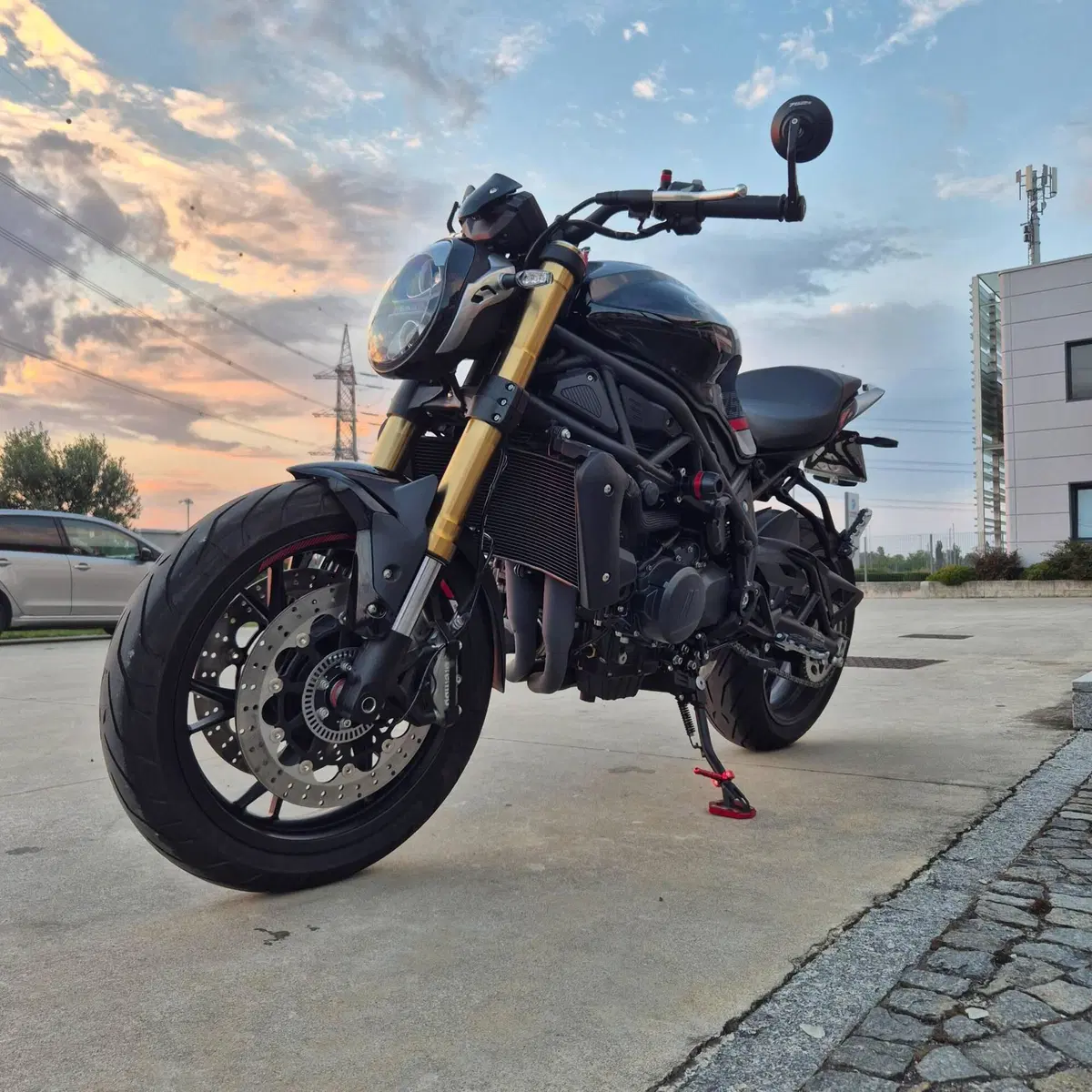 Benelli 752 S (2022 - 25) (4)