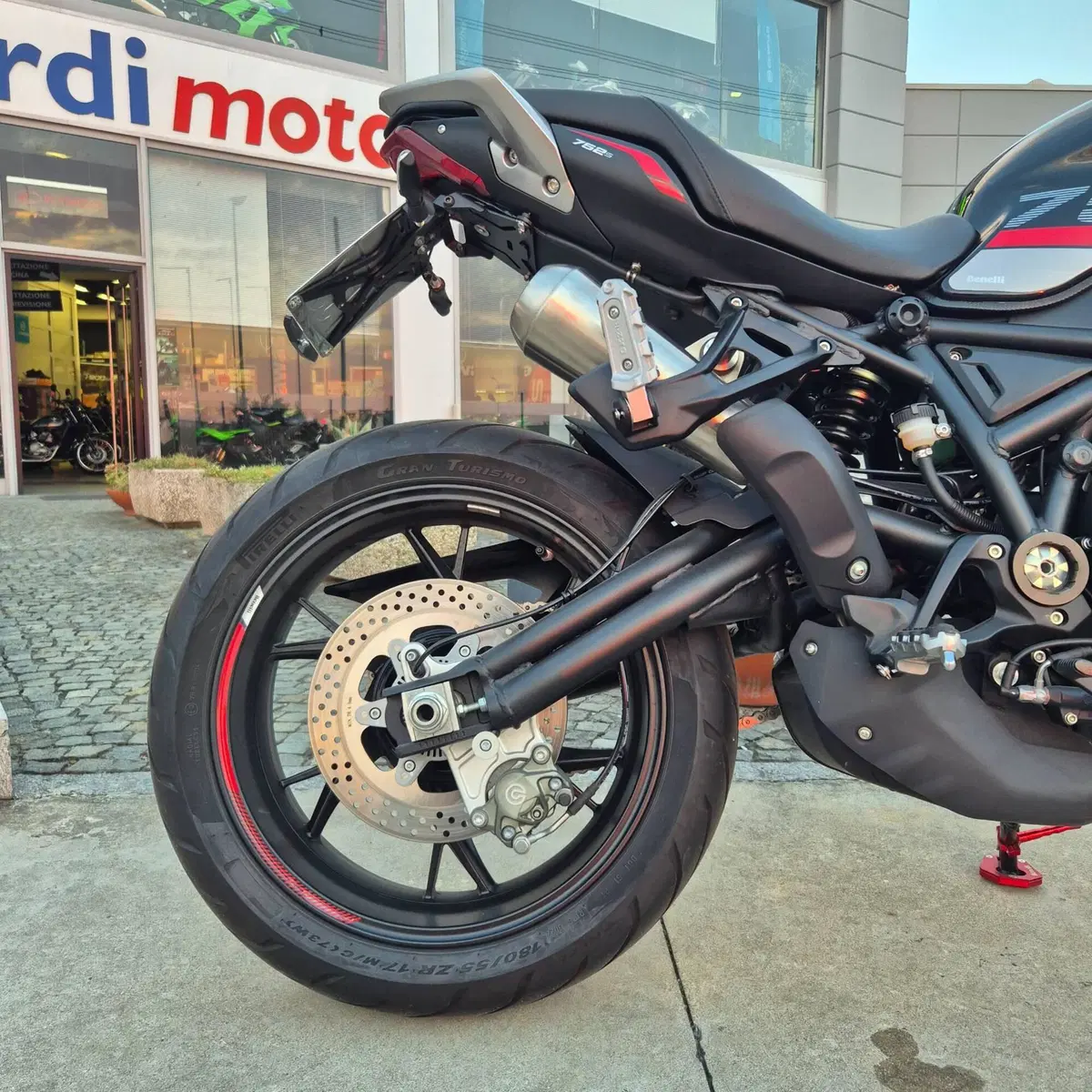 Benelli 752 S (2022 - 25) (5)