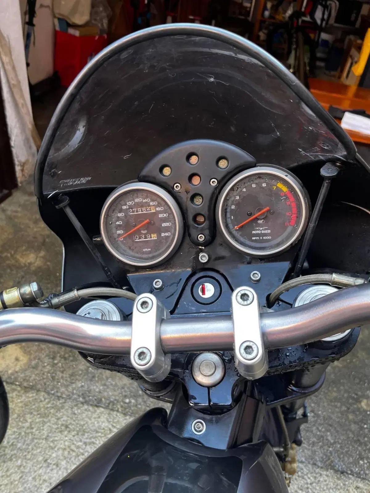 Moto Guzzi V11 Sport Ballabio (2003 - 06) (3)