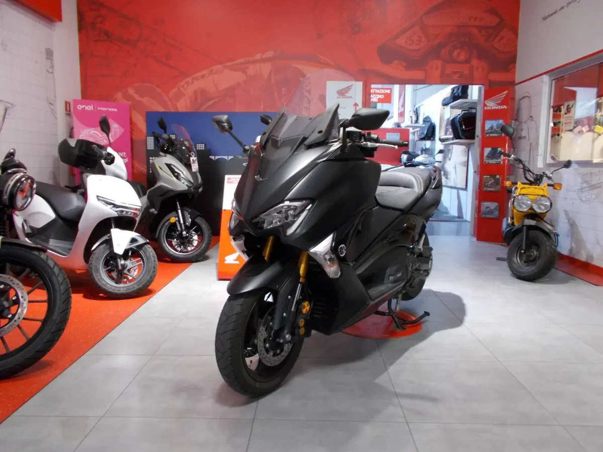 Yamaha T-Max 530 SX (2017 - 19) (3)