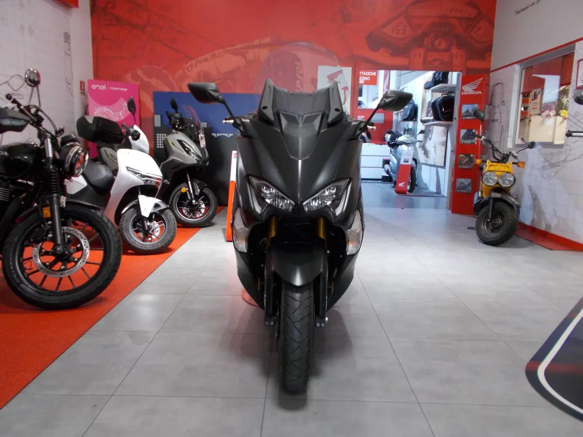 Yamaha T-Max 530 SX (2017 - 19) (6)
