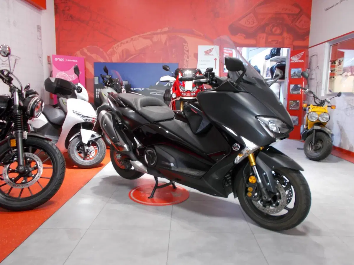 Yamaha T-Max 530 SX (2017 - 19) (8)