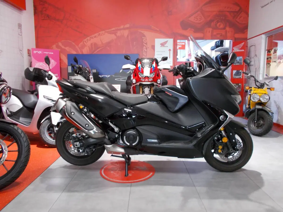 Yamaha T-Max 530 SX (2017 - 19) (9)
