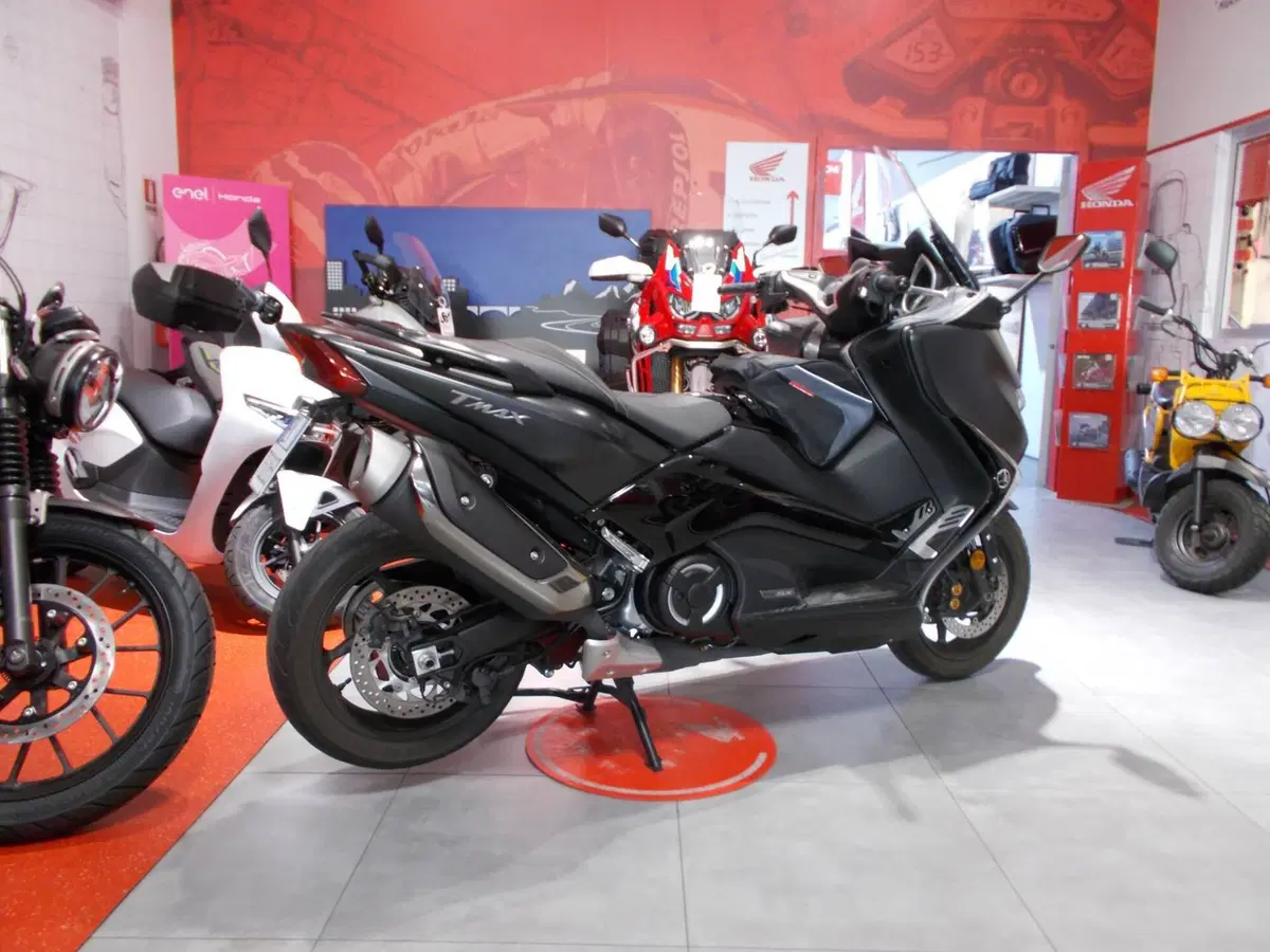 Yamaha T-Max 530 SX (2017 - 19) (10)
