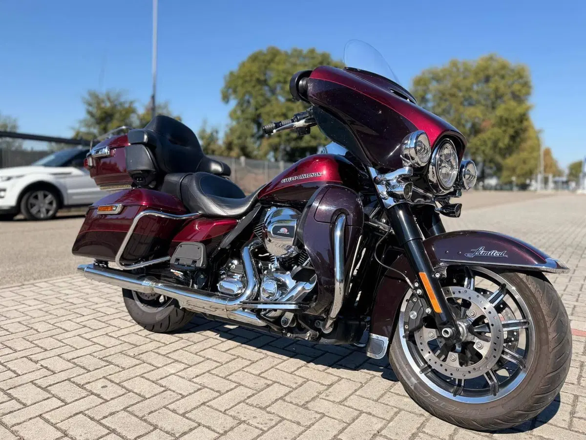Harley-Davidson 1690 Electra Glide Ultra Limited (2014 - 15) - FLHTK (5)