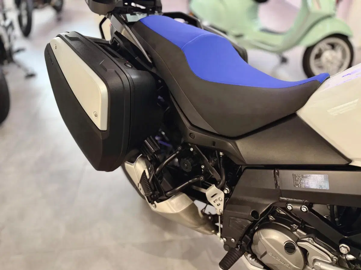 Suzuki V-Strom 650XT Explorer (2022 - 25) (6)