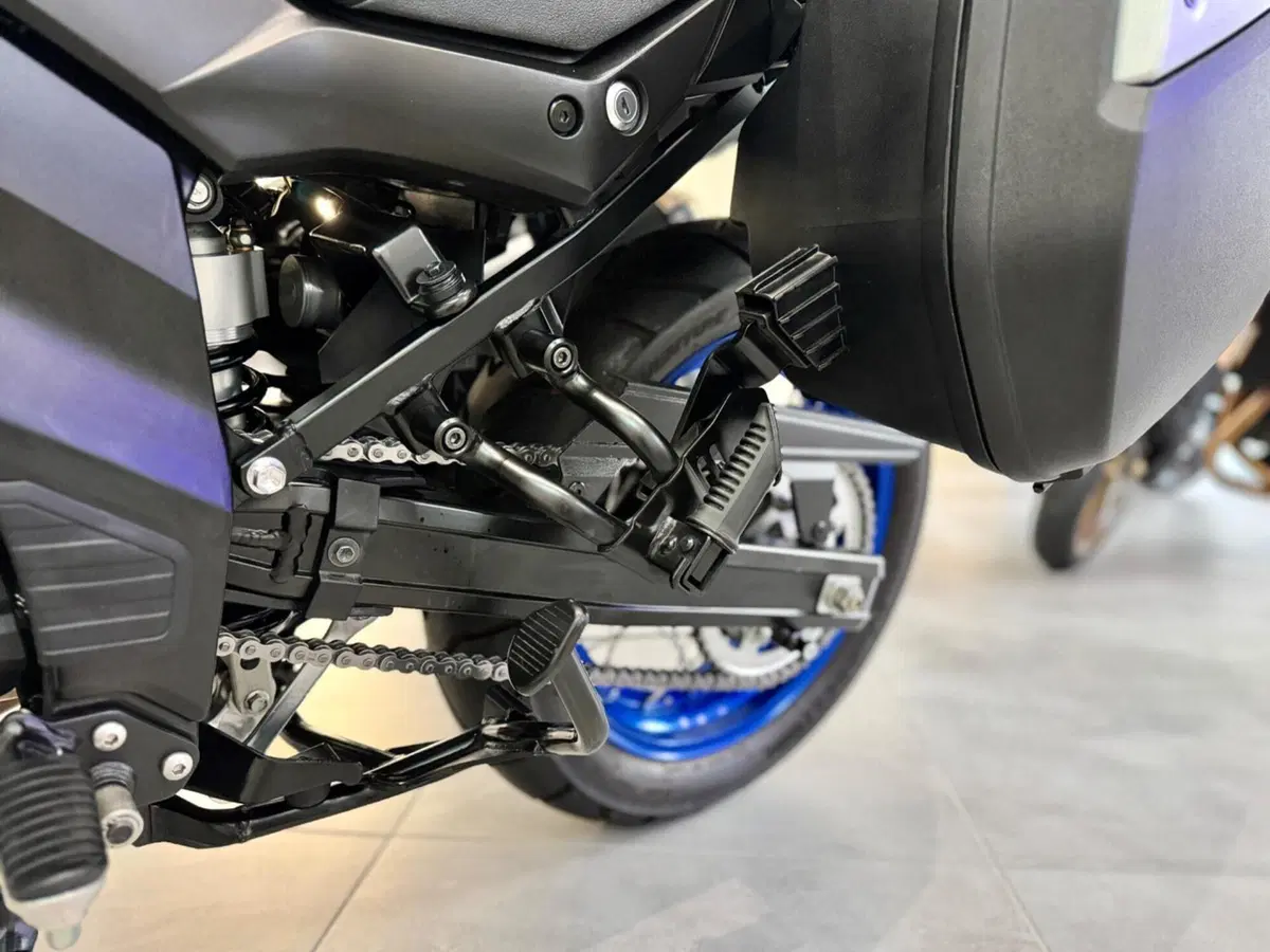 Suzuki V-Strom 650XT Explorer (2022 - 25) (9)