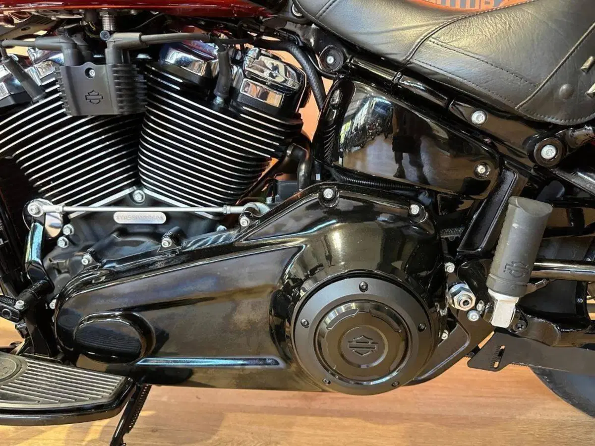 Harley-Davidson Heritage Classic (2025 - 26) (12)