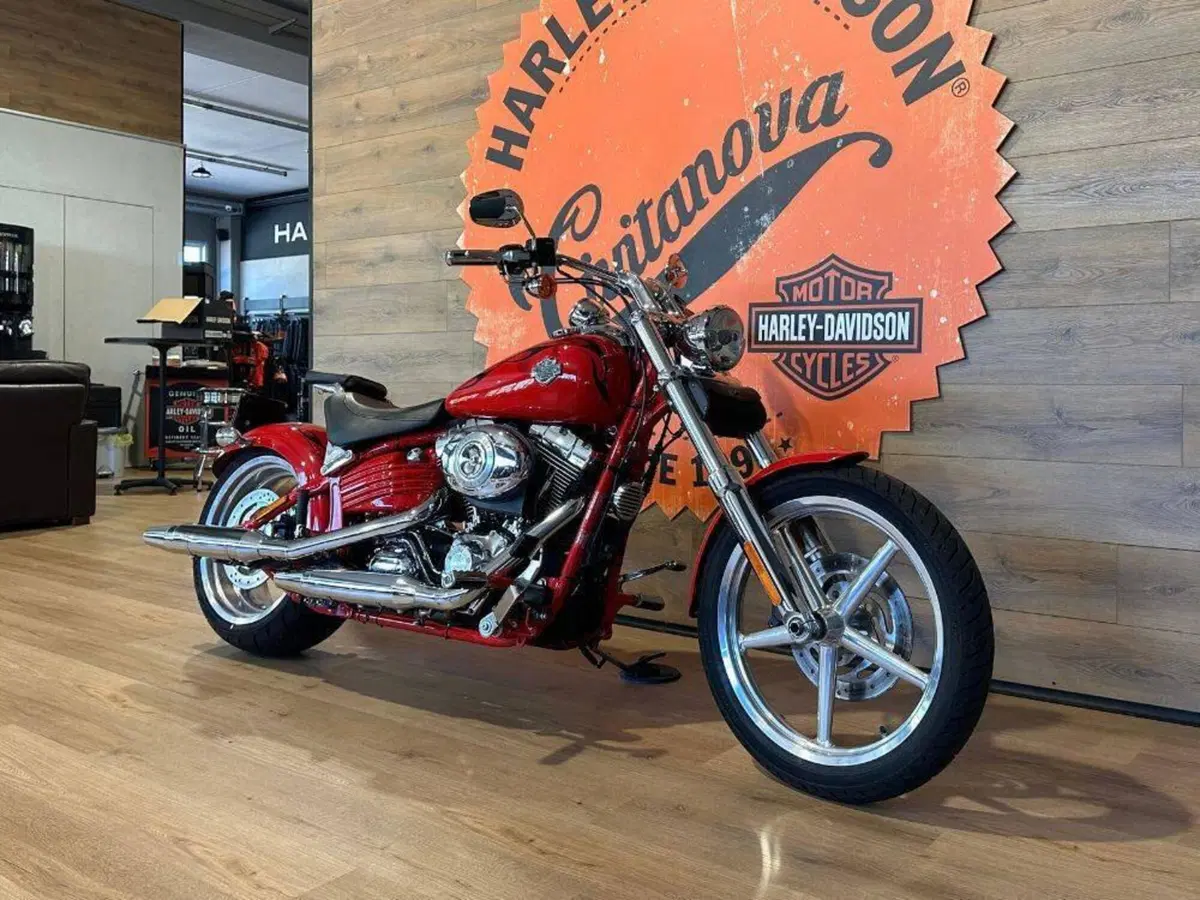 Harley-Davidson 1584 Rocker C (2009 - 11) - FXCWC (4)