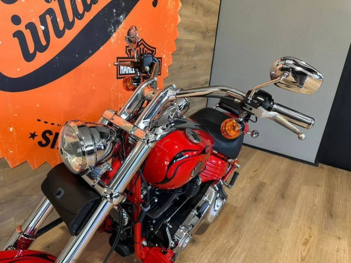 Harley-Davidson 1584 Rocker C (2009 - 11) - FXCWC (12)