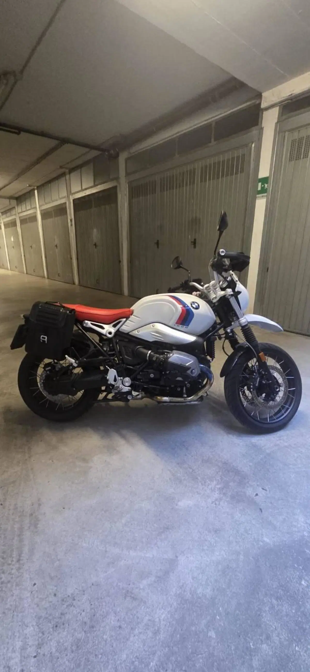 Bmw R nineT Urban GS (2021 - 24) (3)
