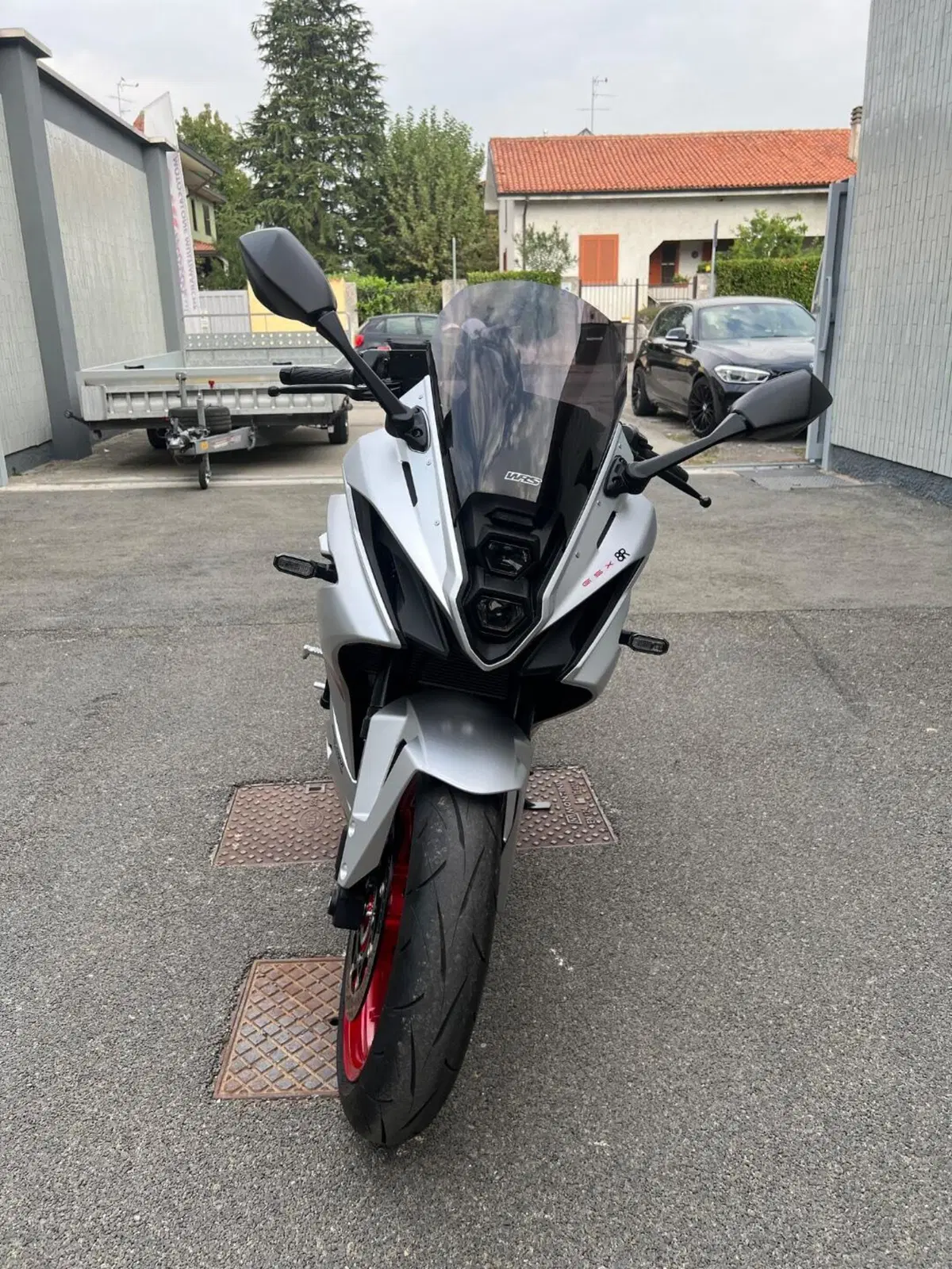 Suzuki GSX-8R (2024 - 26) (3)