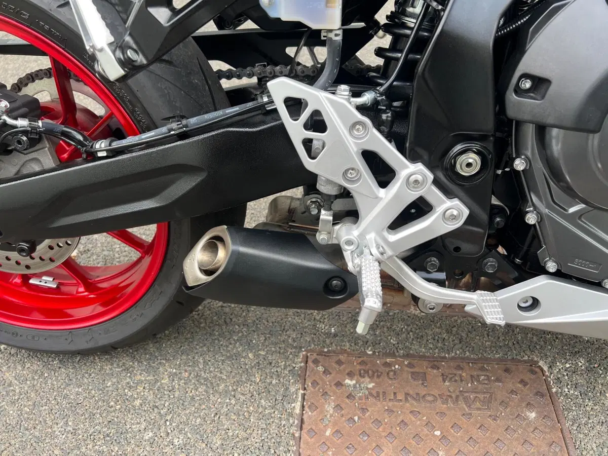 Suzuki GSX-8R (2024 - 26) (17)