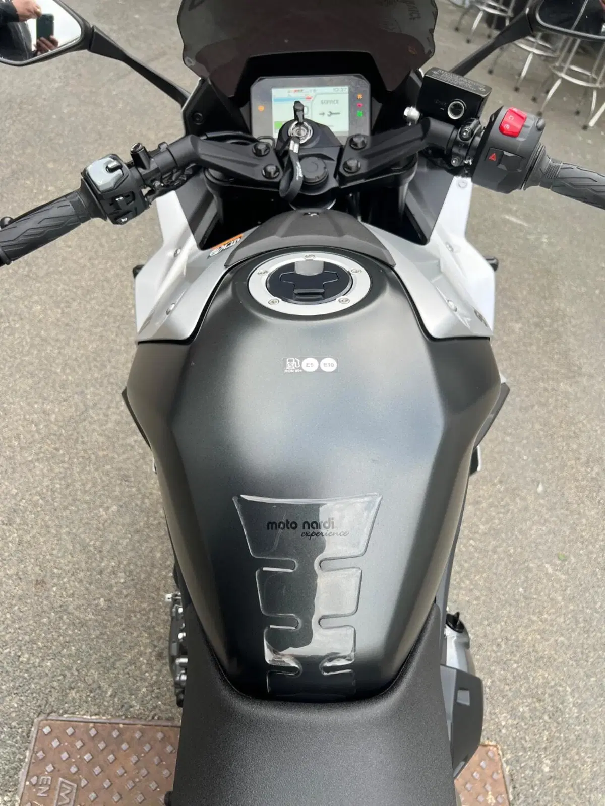 Suzuki GSX-8R (2024 - 26) (12)