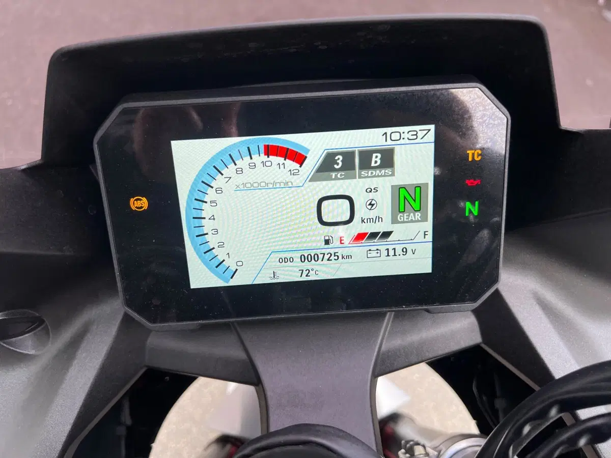 Suzuki GSX-8R (2024 - 26) (5)