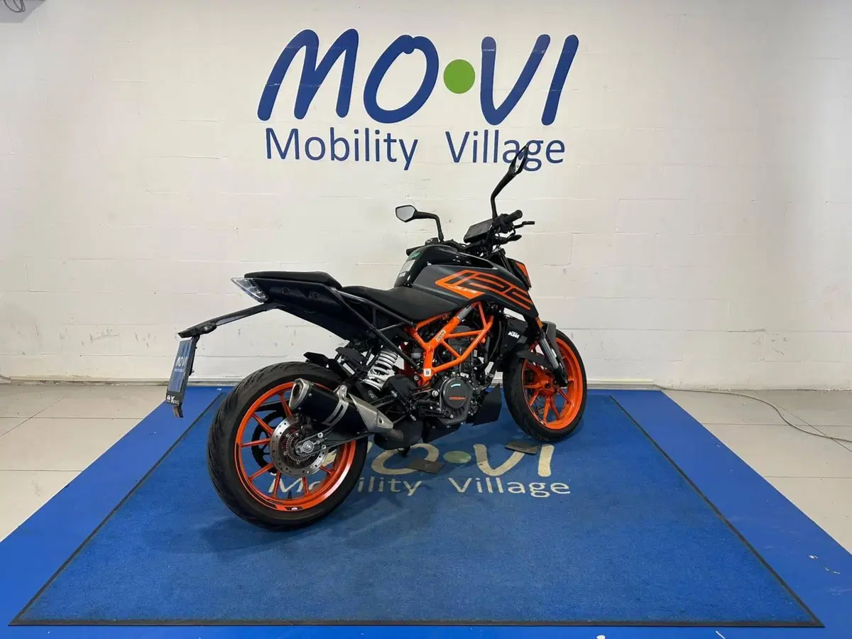 KTM 125 Duke (2021 - 23) (2)