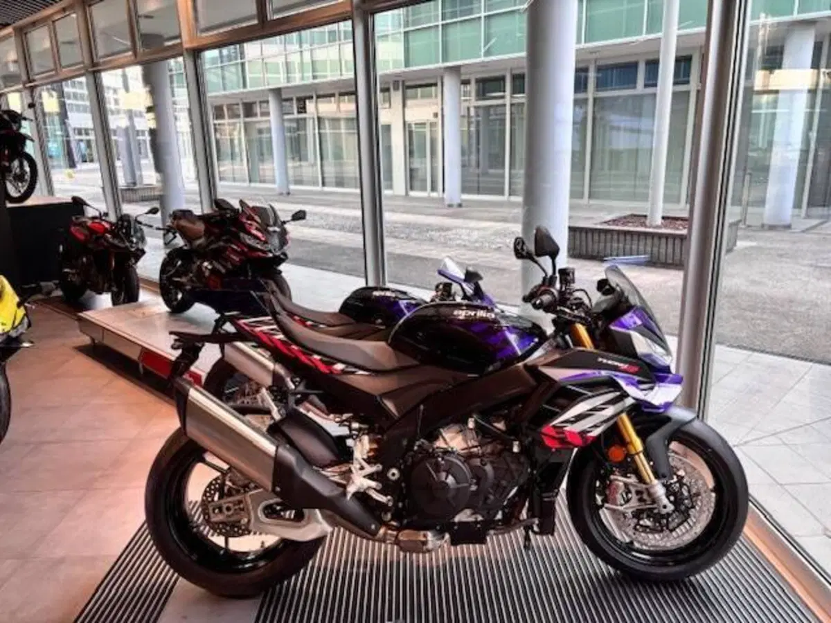 Aprilia Tuono V4 Factory (2025 - 26)