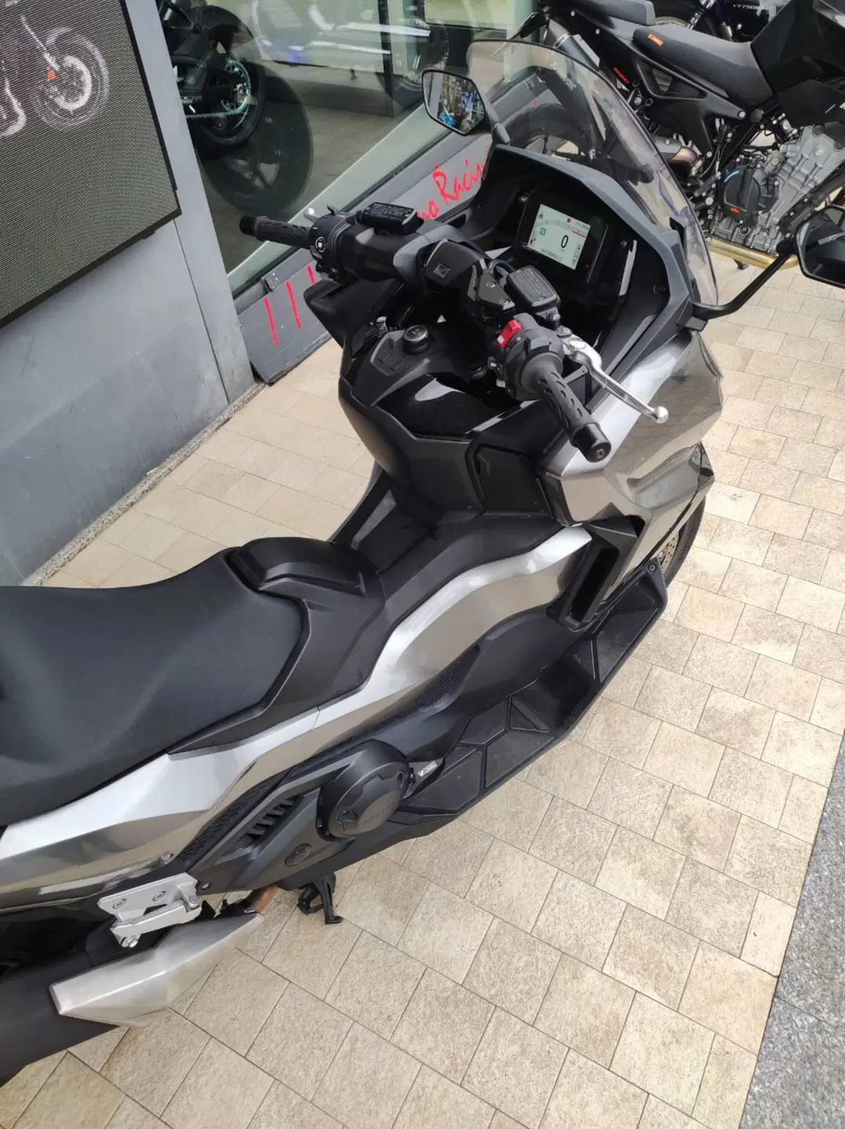 Honda Forza 750 (2025 - 26) (5)