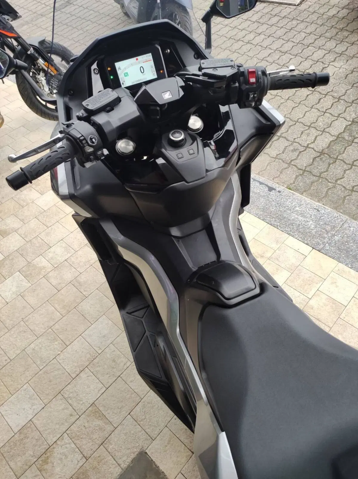 Honda Forza 750 (2025 - 26) (6)