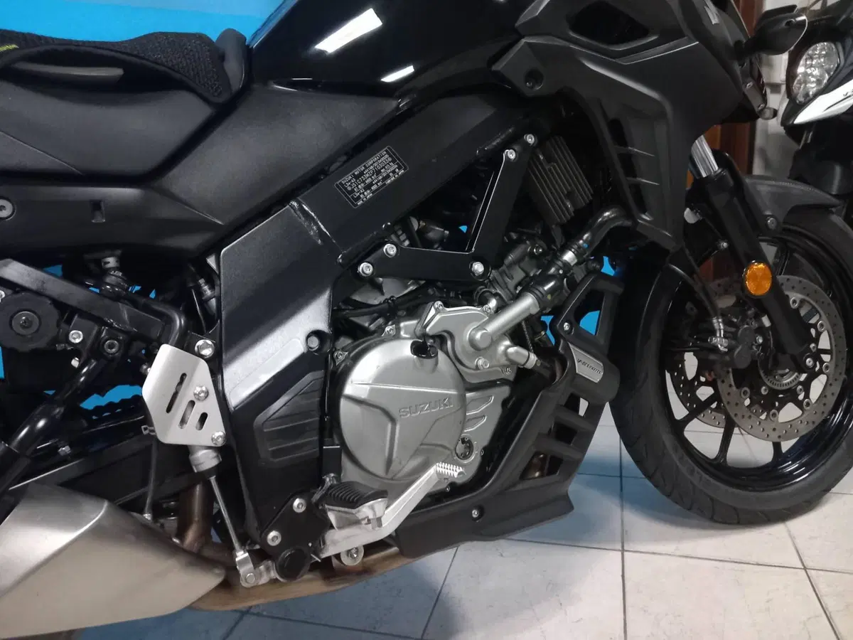 Suzuki V-Strom 650 (2021 - 25) (15)