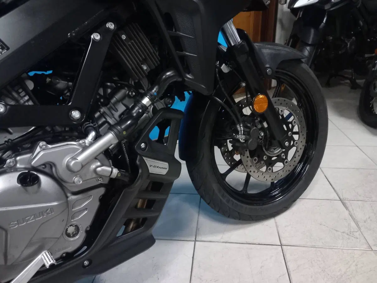 Suzuki V-Strom 650 (2021 - 25) (17)