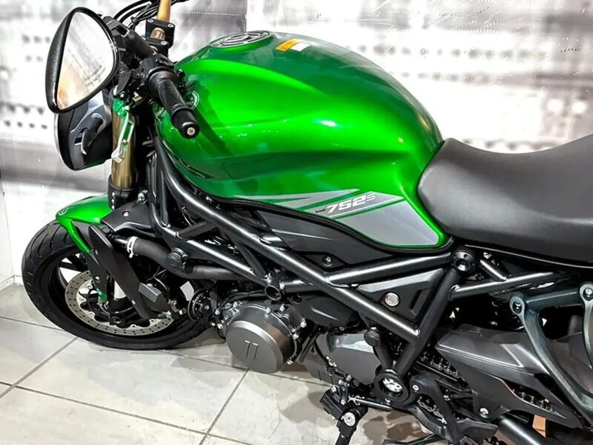 Benelli 752 S (2019 - 20) (6)