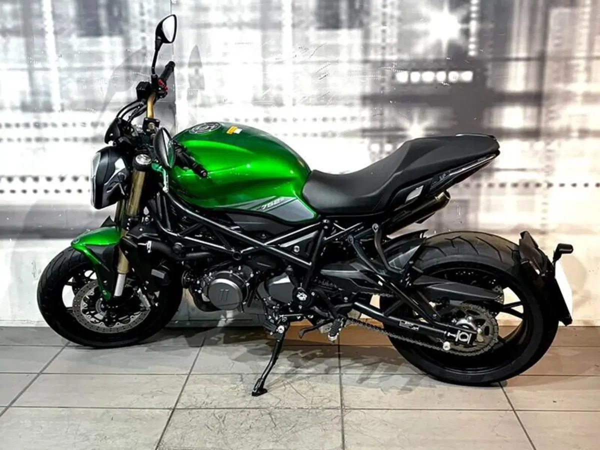 Benelli 752 S (2019 - 20) (7)