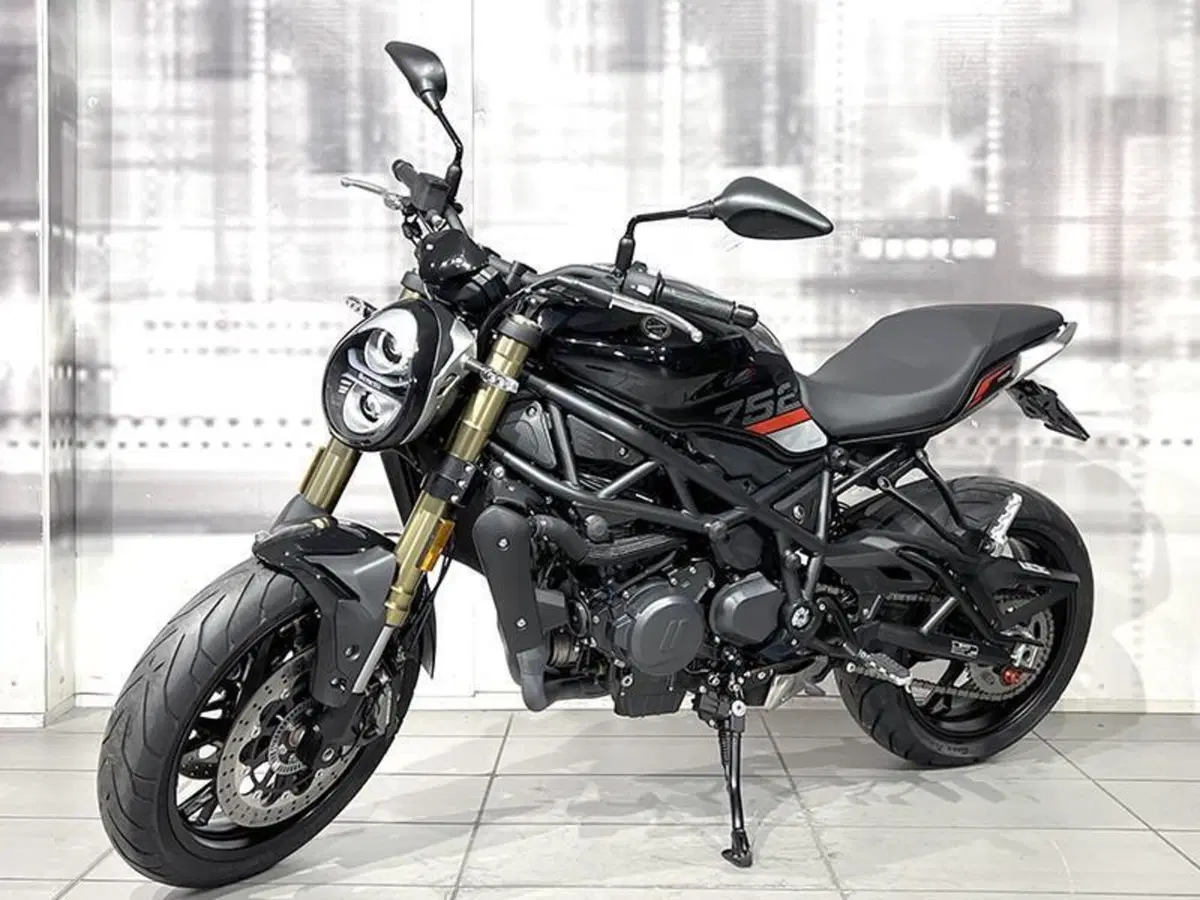 Benelli 752 S (2022 - 25) (7)
