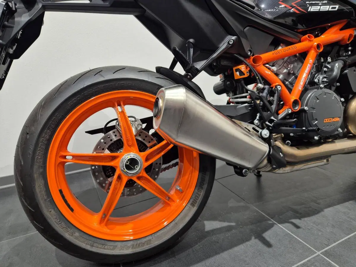 KTM 1290 Super Duke R EVO (2022 - 23) (7)