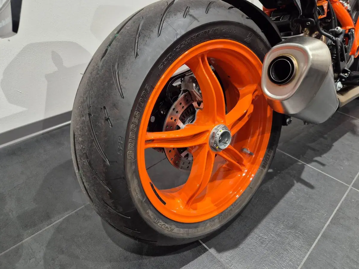 KTM 1290 Super Duke R EVO (2022 - 23) (17)