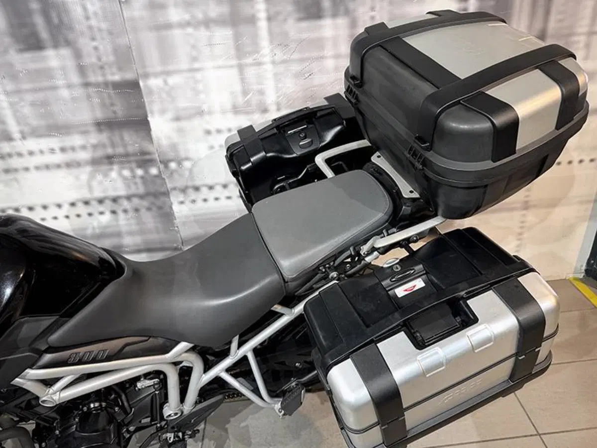 Triumph Tiger 800 ABS (2010 - 14) (4)