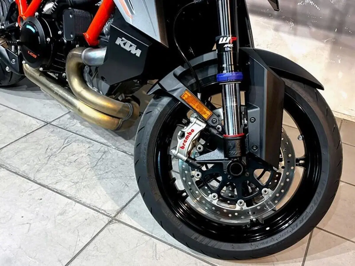 KTM 1390 Super Duke R EVO (2024 - 26) (5)