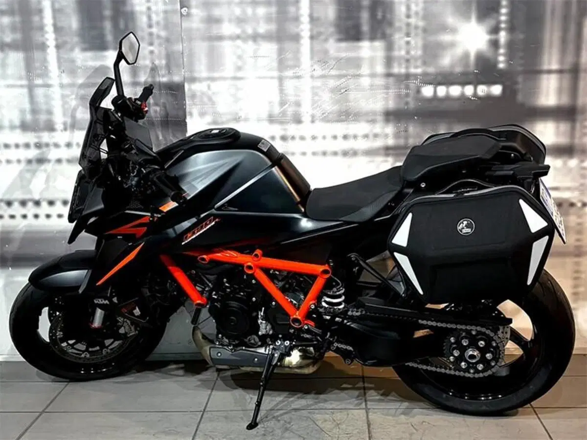 KTM 1390 Super Duke R EVO (2024 - 26) (8)